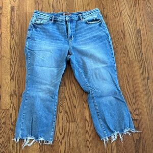 Judy Blue Distressed Cropped Jeans